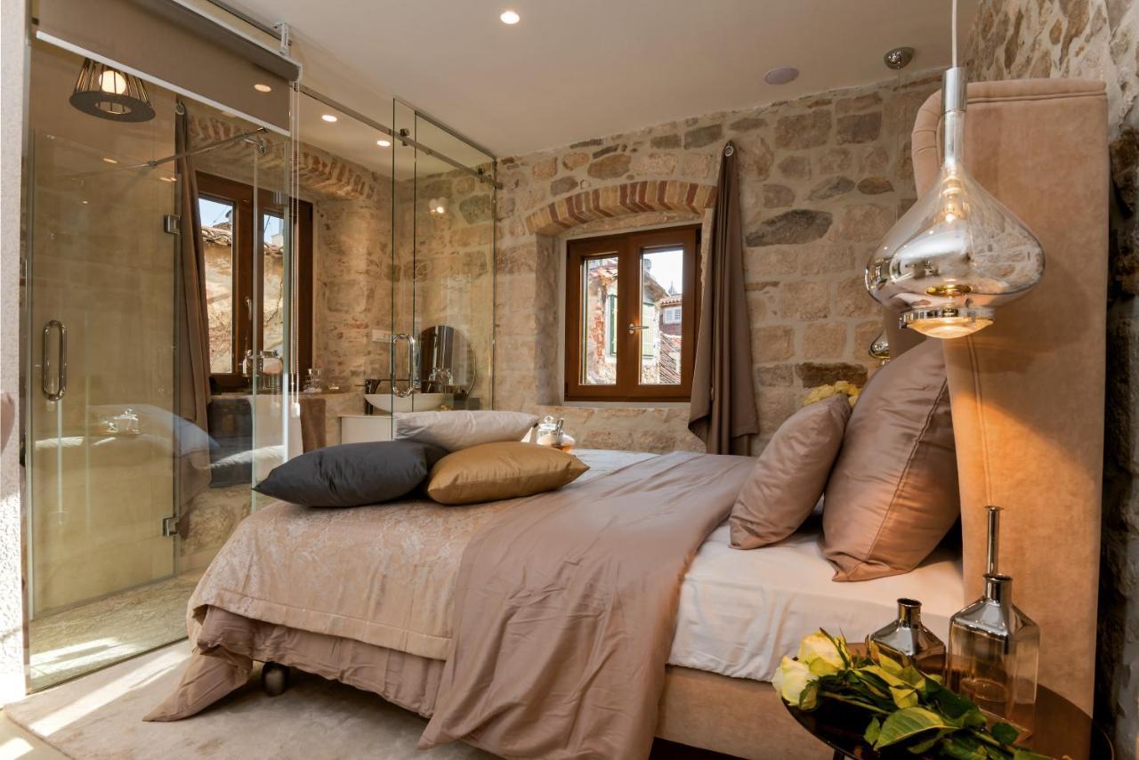 Apartment Luxury Studio Eminence In The Old Center Of On Pjaca Square Split