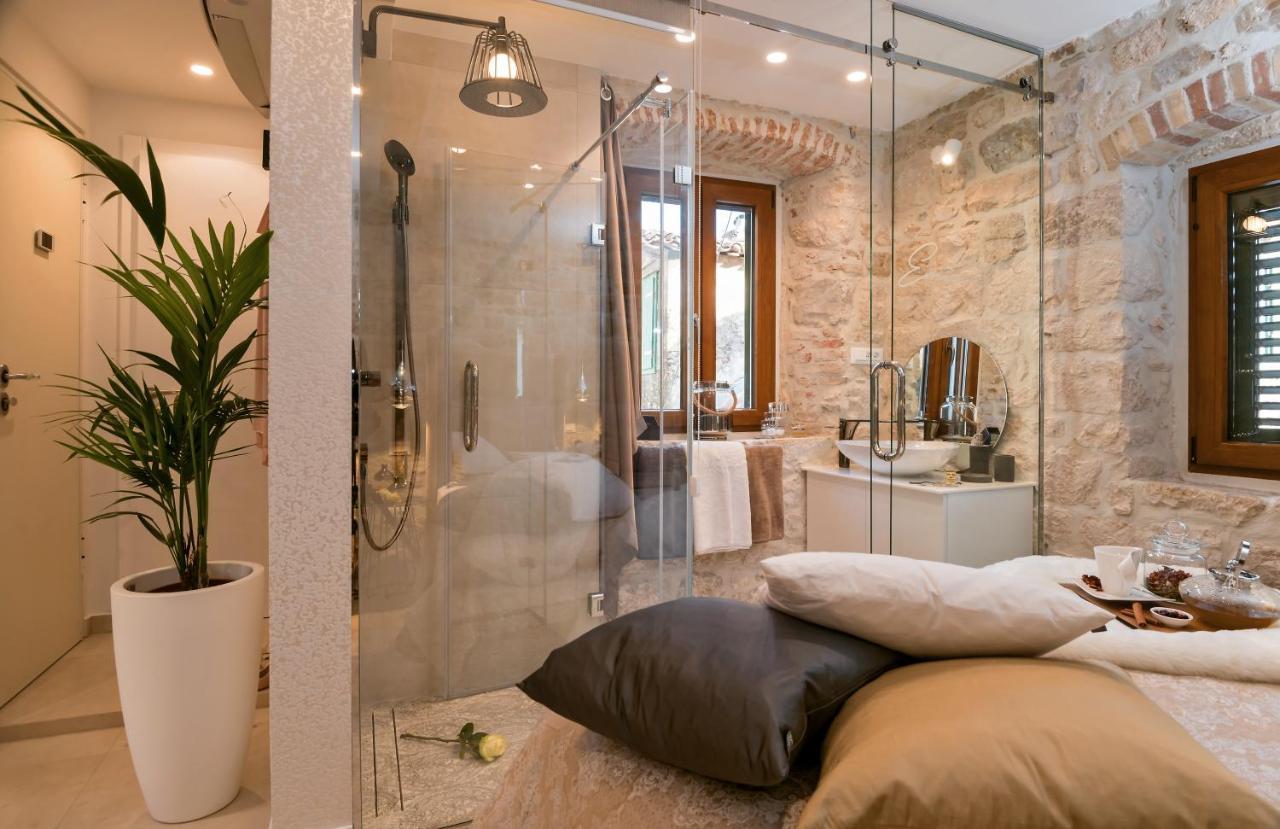 Luxury Studio Eminence In The Old Center Of On Pjaca Square Apartment