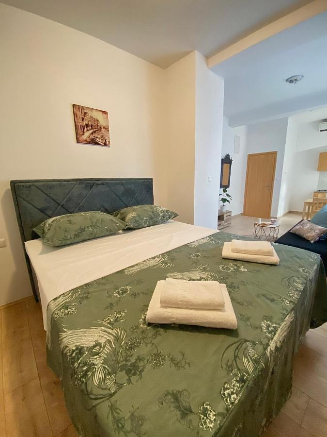 Helen Apartment
