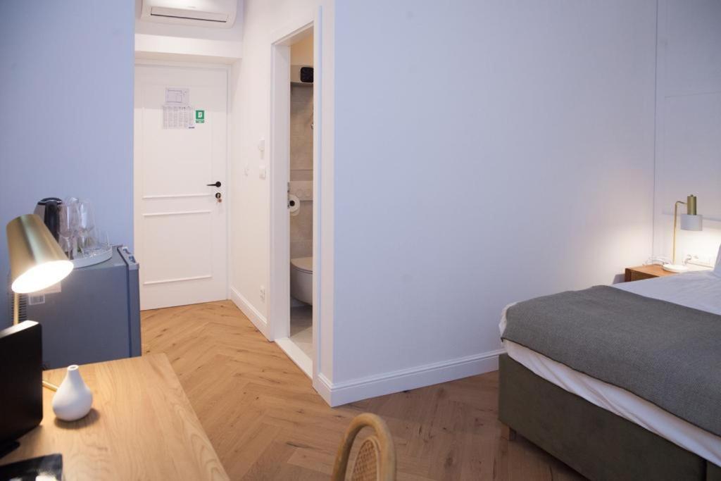 Aurum B Apartment *