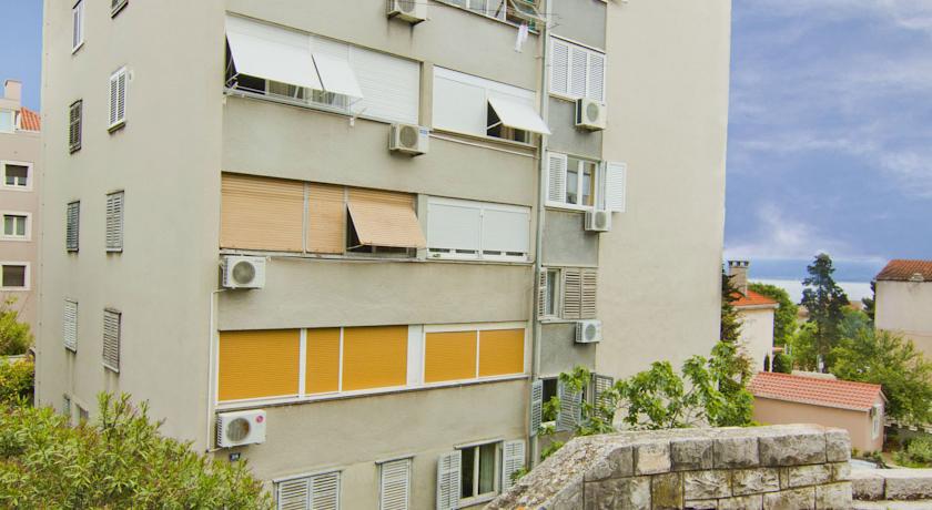 Apartman Tennis