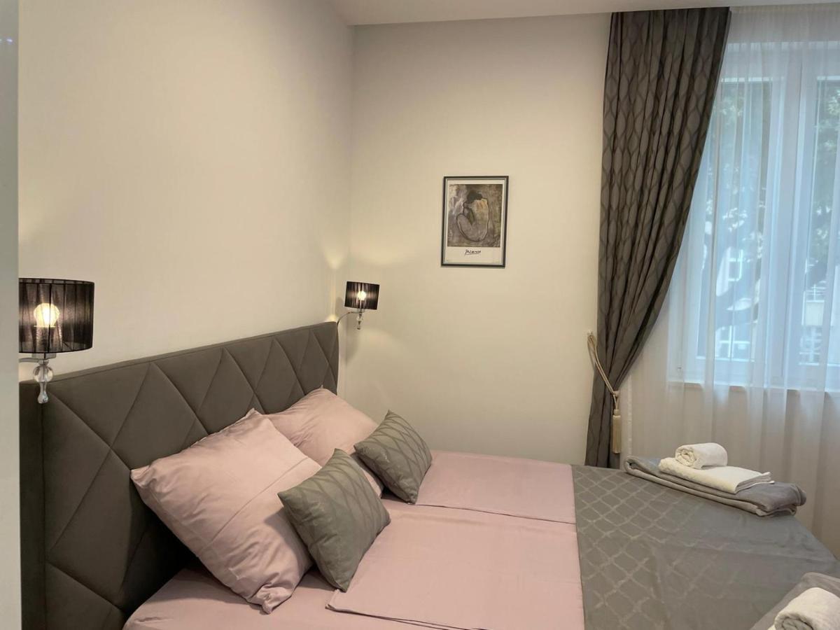 Apartment In The Center