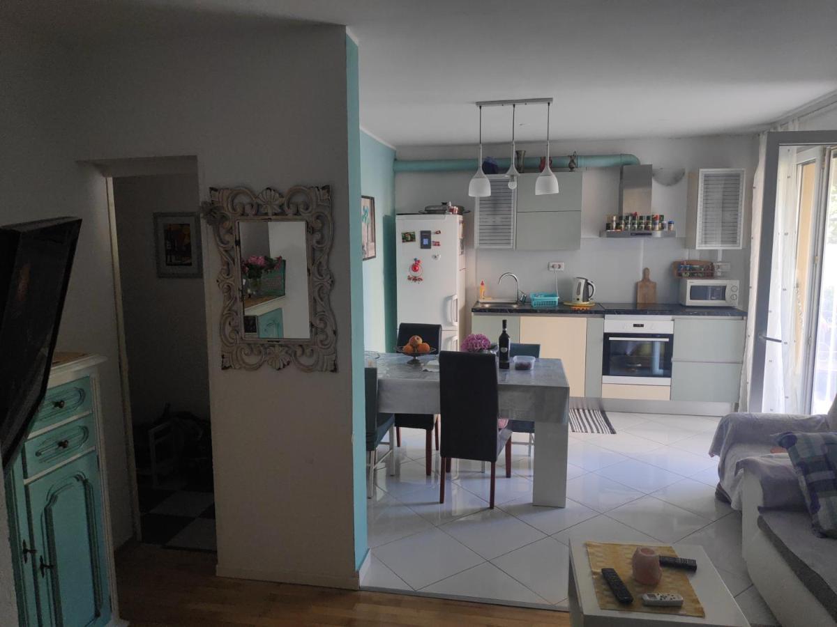 Spacious With Big Garden Near