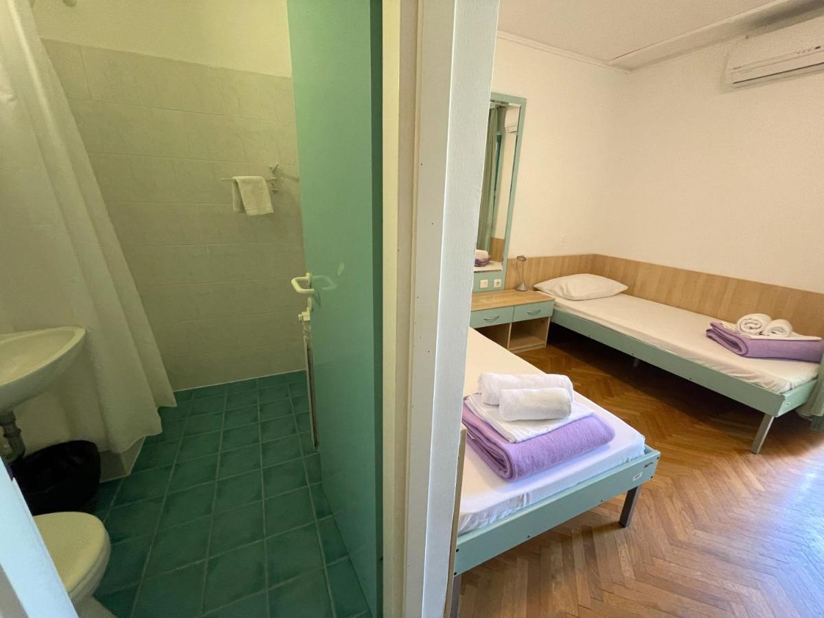 Hostel Spinut Split