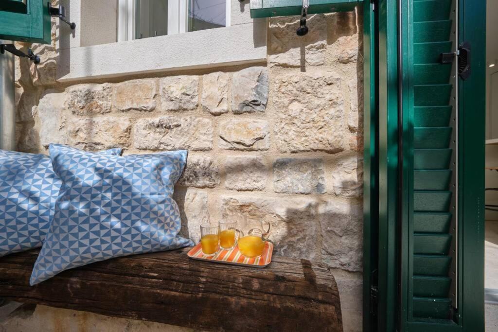 Heritage House In Varos Holiday home