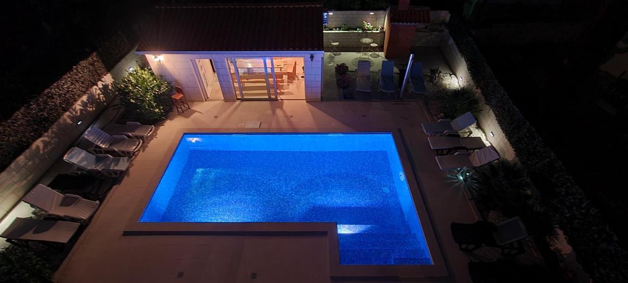 Apartman Maestral *