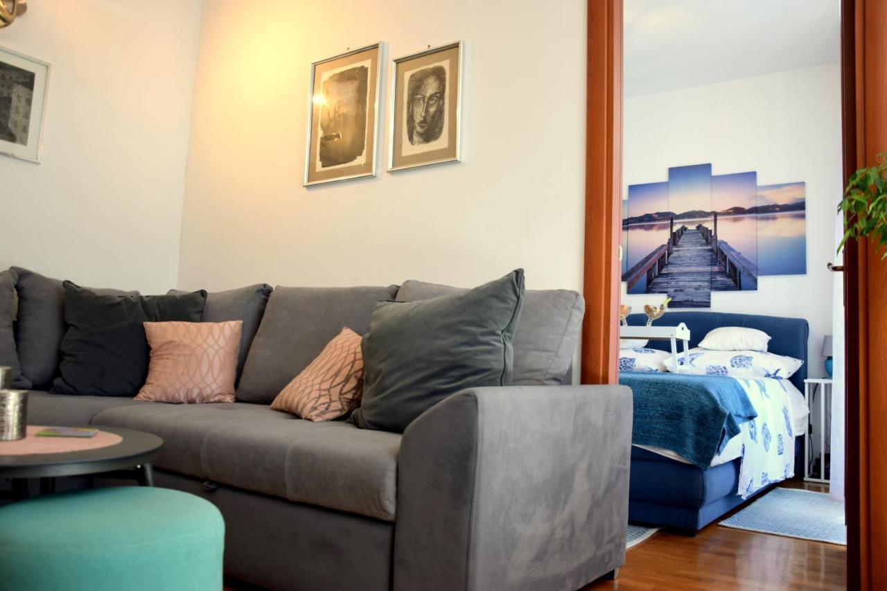 Marimar, Beachfront 1st Row Apartman Split