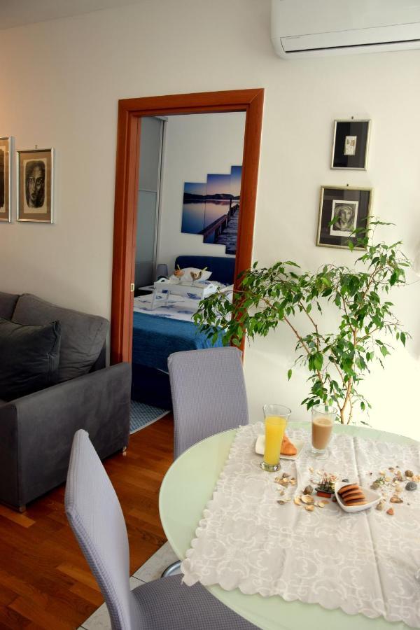 Apartman Marimar, Beachfront 1st Row *