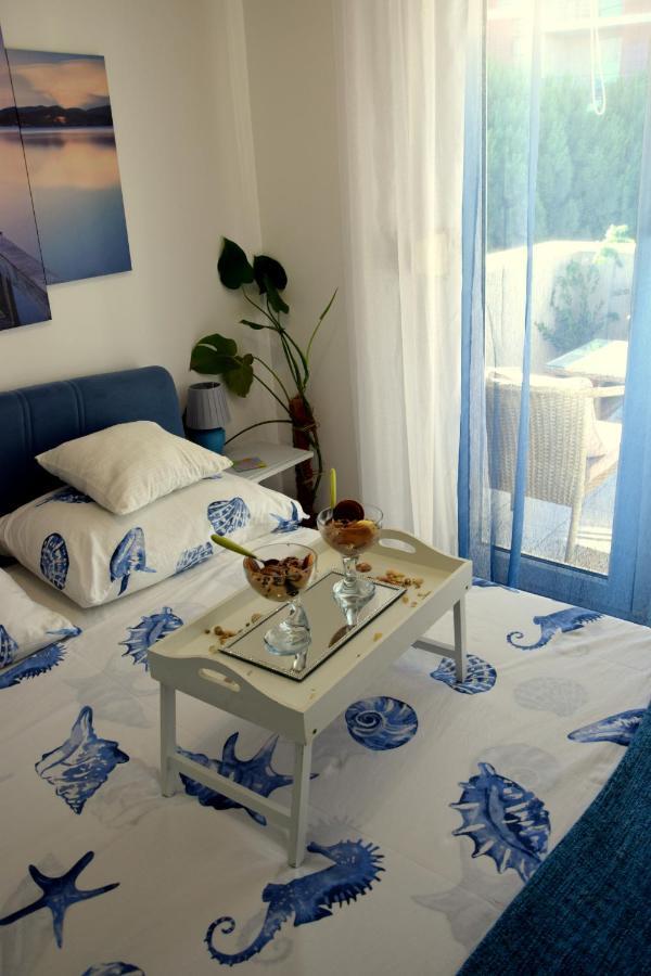 Marimar, Beachfront 1st Row * Split