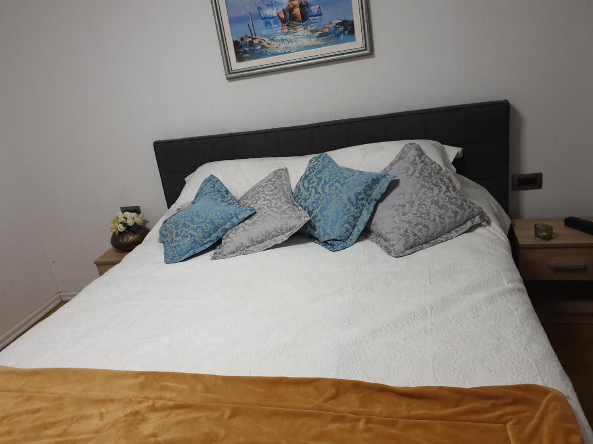 Paradiso Apartment Split