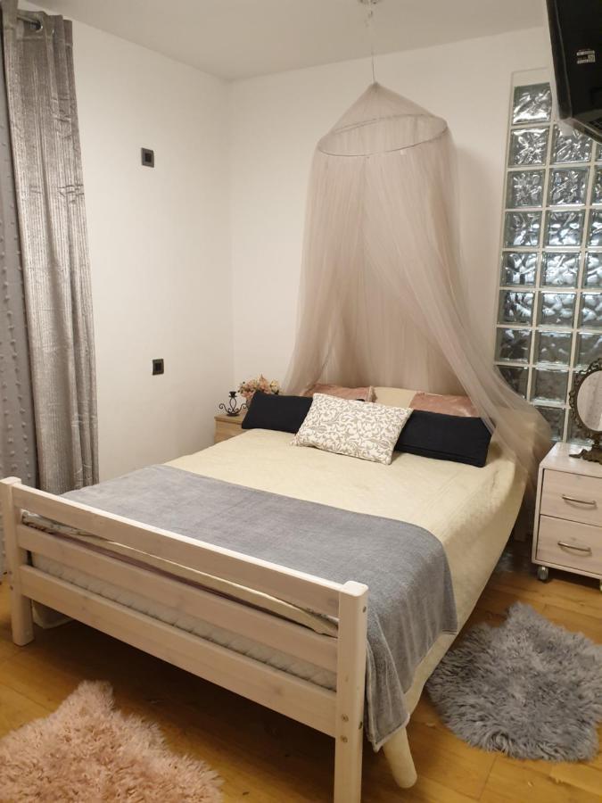 Apartment Paradiso *