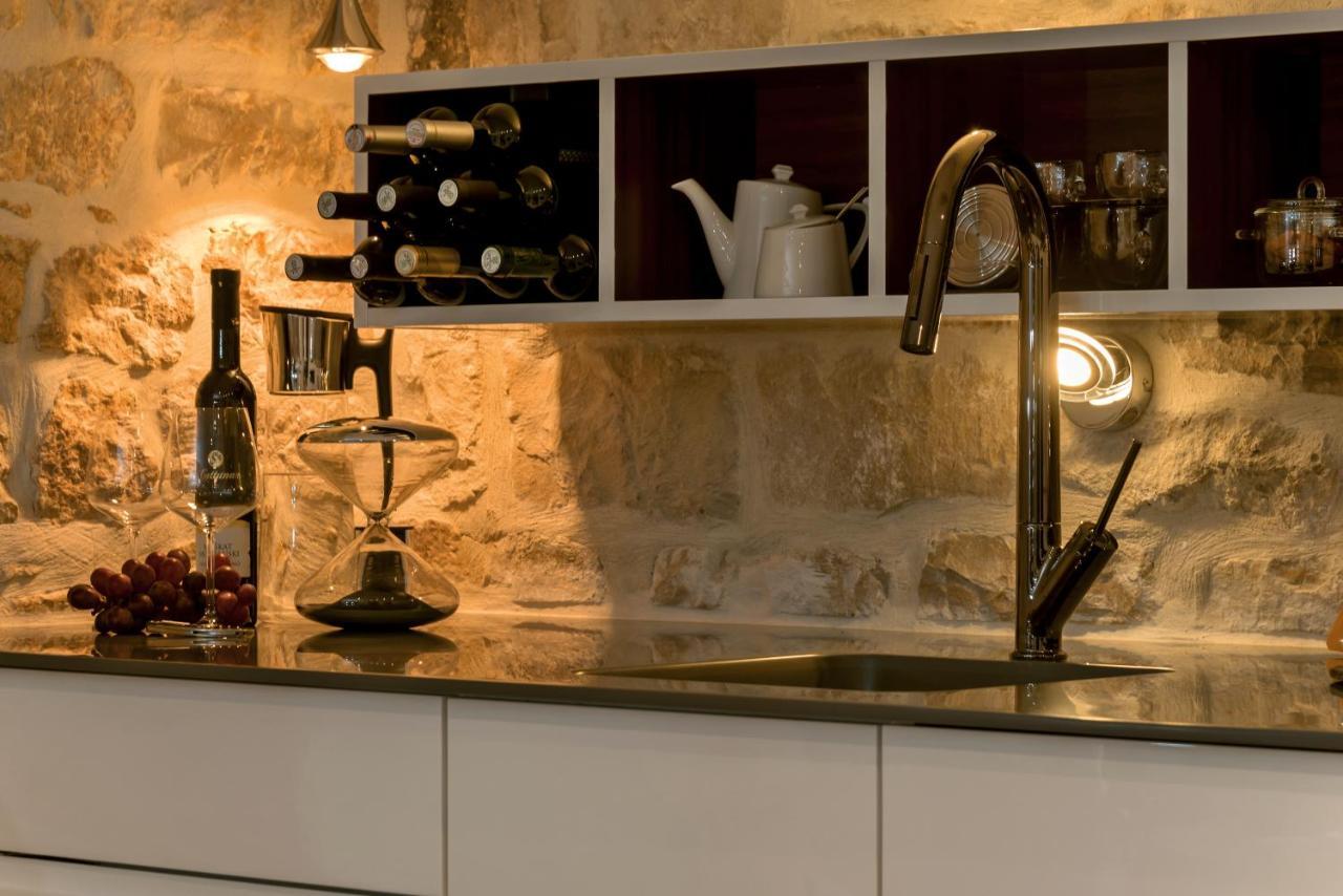 Luxury Studio Eminence In The Old Center Of On Pjaca Square Split