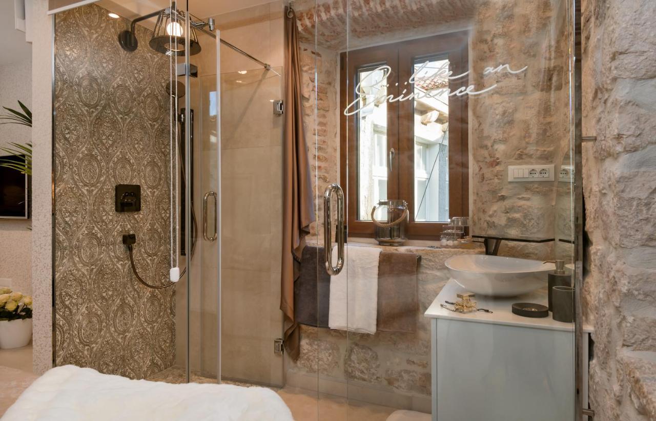 Luxury Studio Eminence In The Old Center Of On Pjaca Square Split