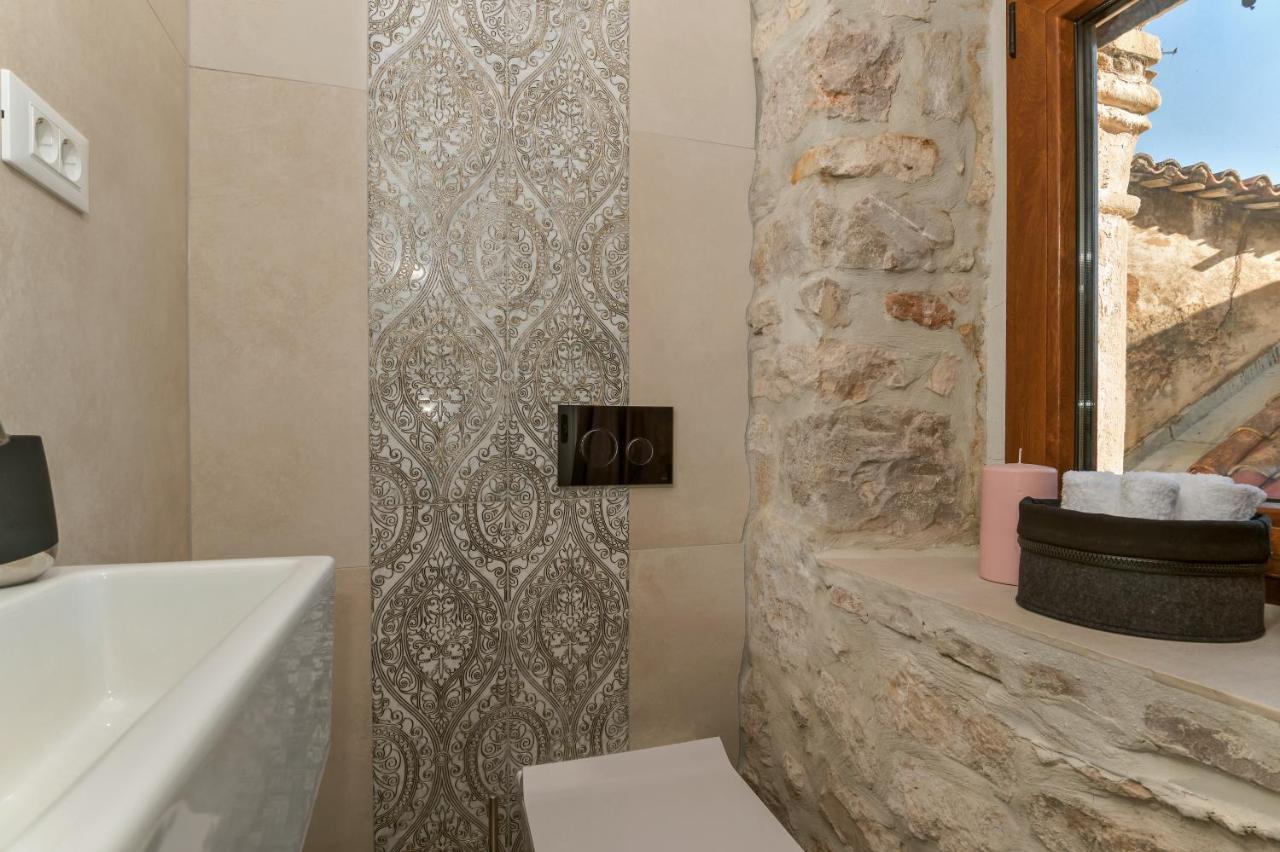 Luxury Studio Eminence In The Old Center Of On Pjaca Square Split