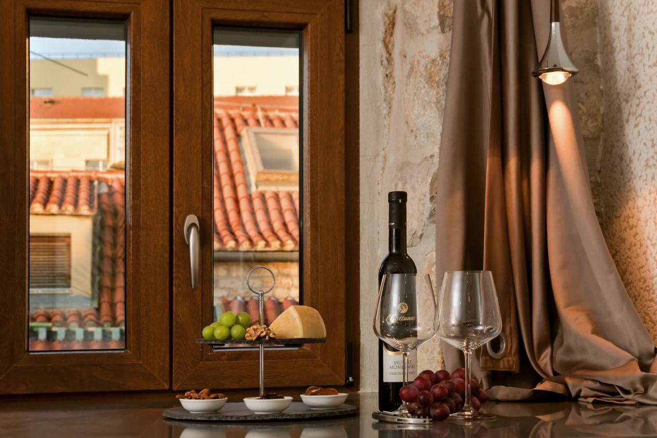 Apartment Luxury Studio Eminence In The Old Center Of On Pjaca Square Split