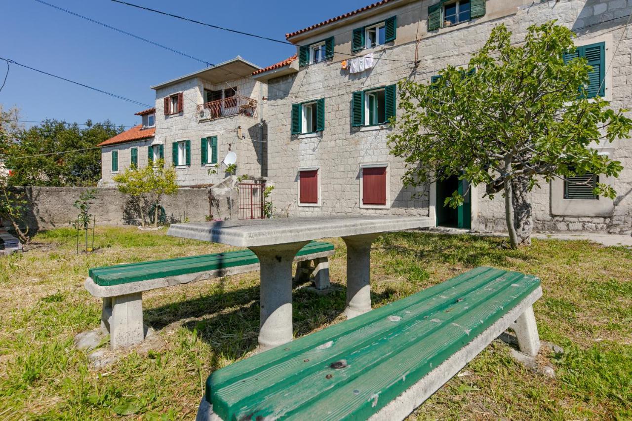Lana - David, Center Of Split