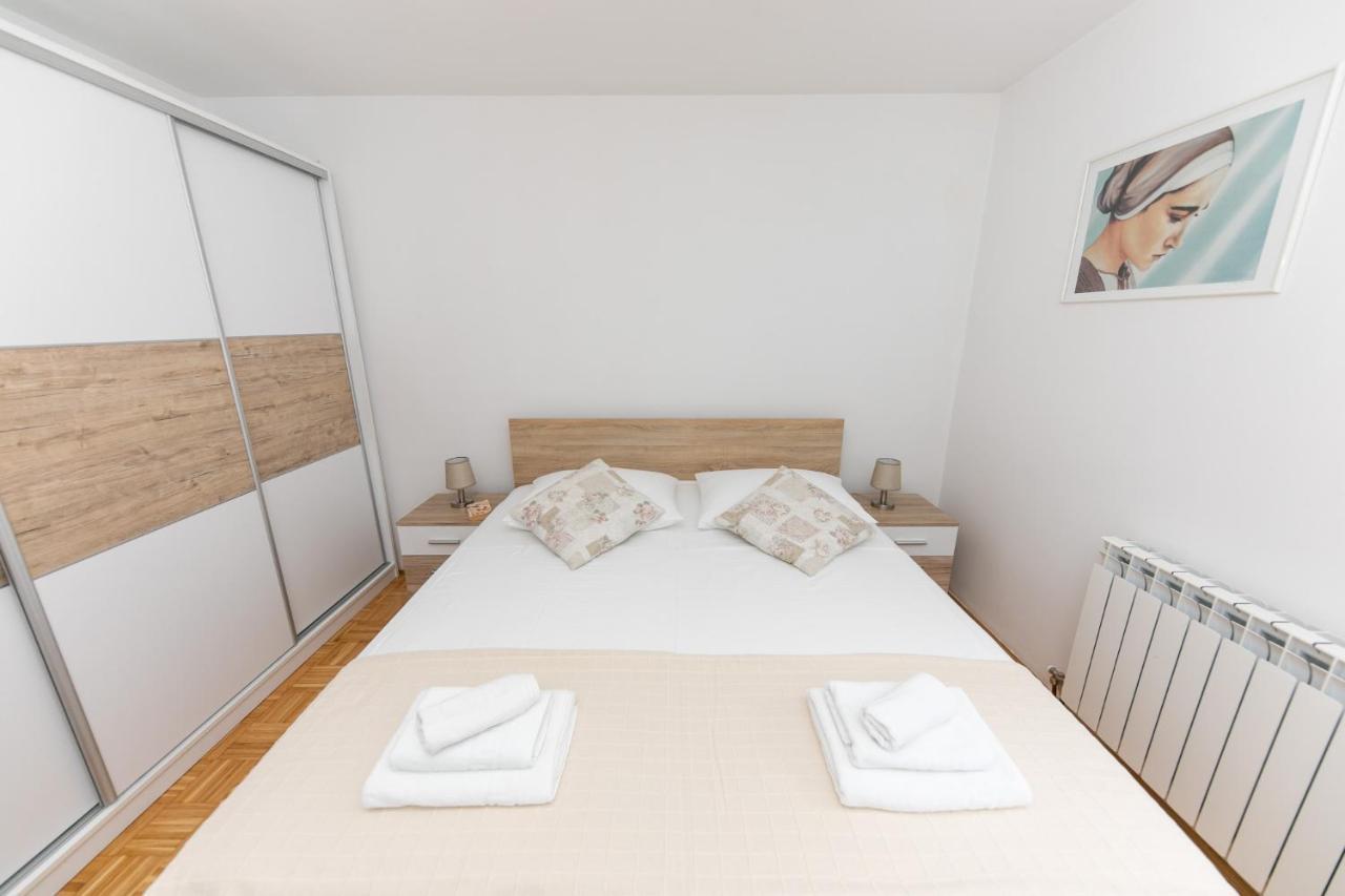 Apartment For 2, Balcony, Wi-Fi, Public Parking, Private Entrance, Self Check In Apartman *