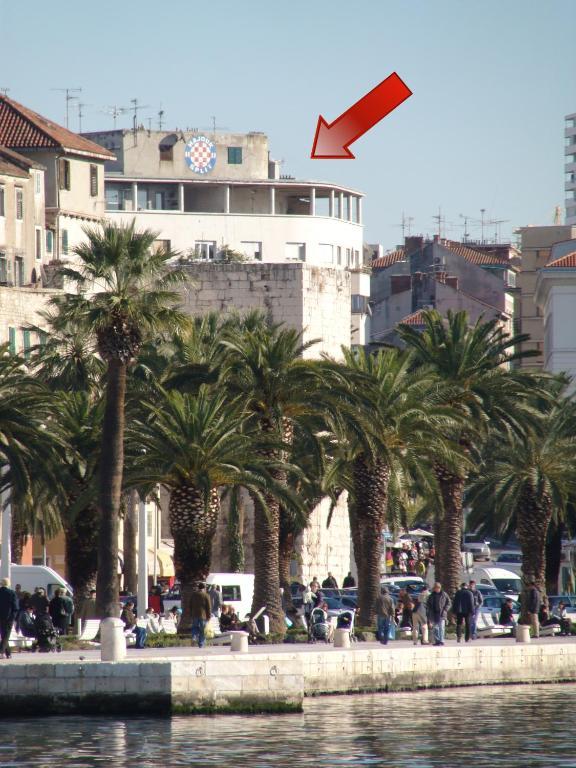 Apartman Diocletian & *