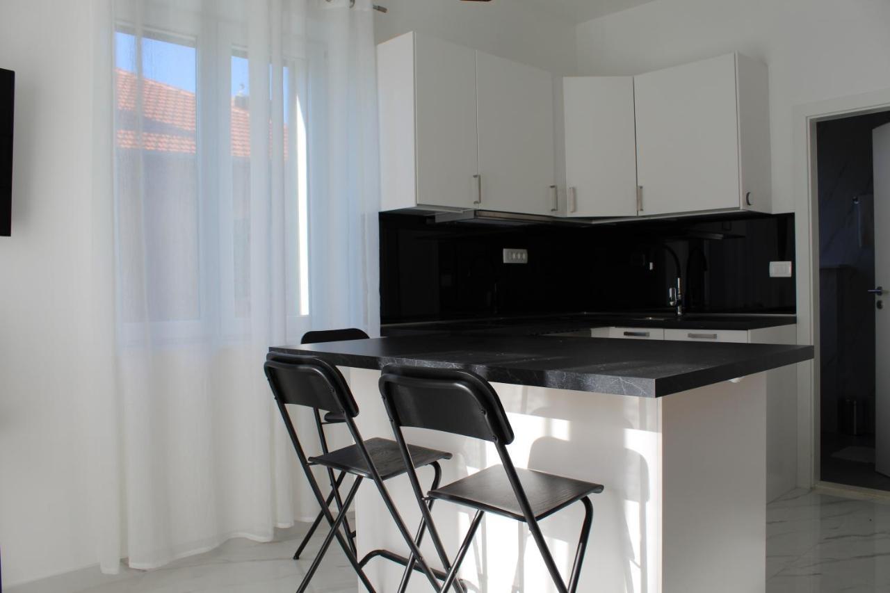 The Site Apartment Split