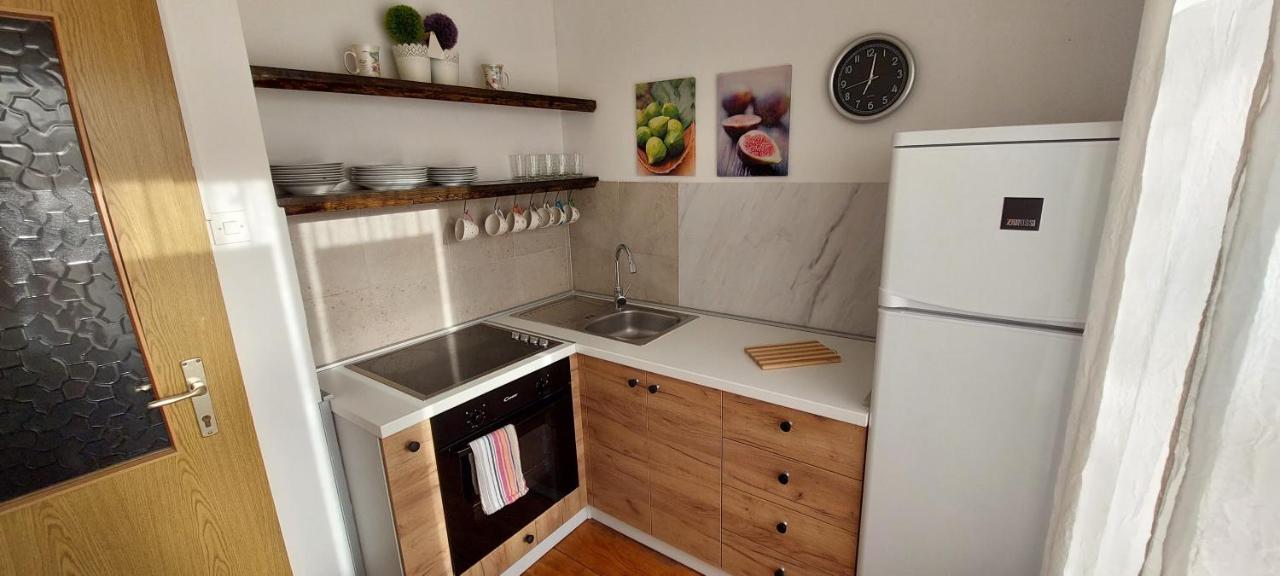 R&e Apartment *
