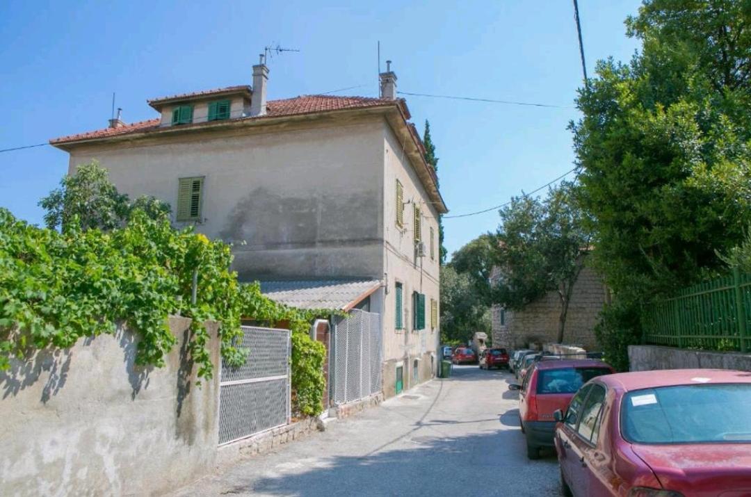 Apartment Mana 3 *