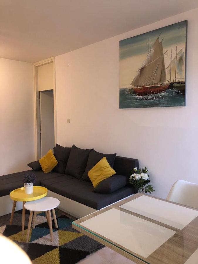 Petra Apartment *