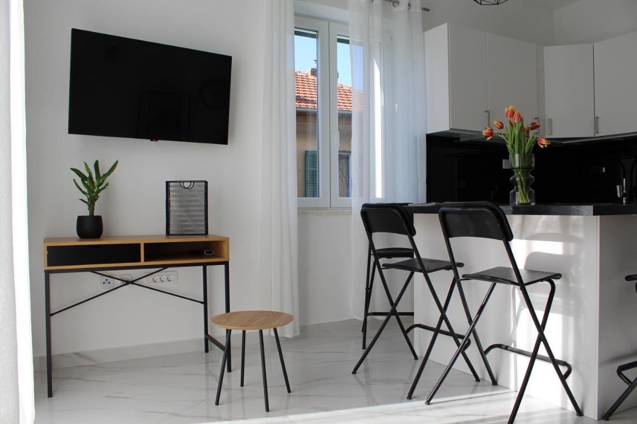 The Site Apartment Split