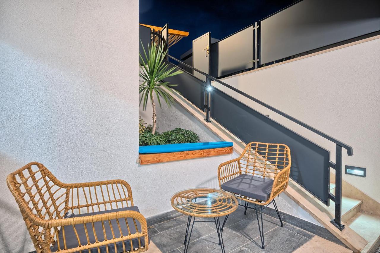 Liberty Living Apartment Split