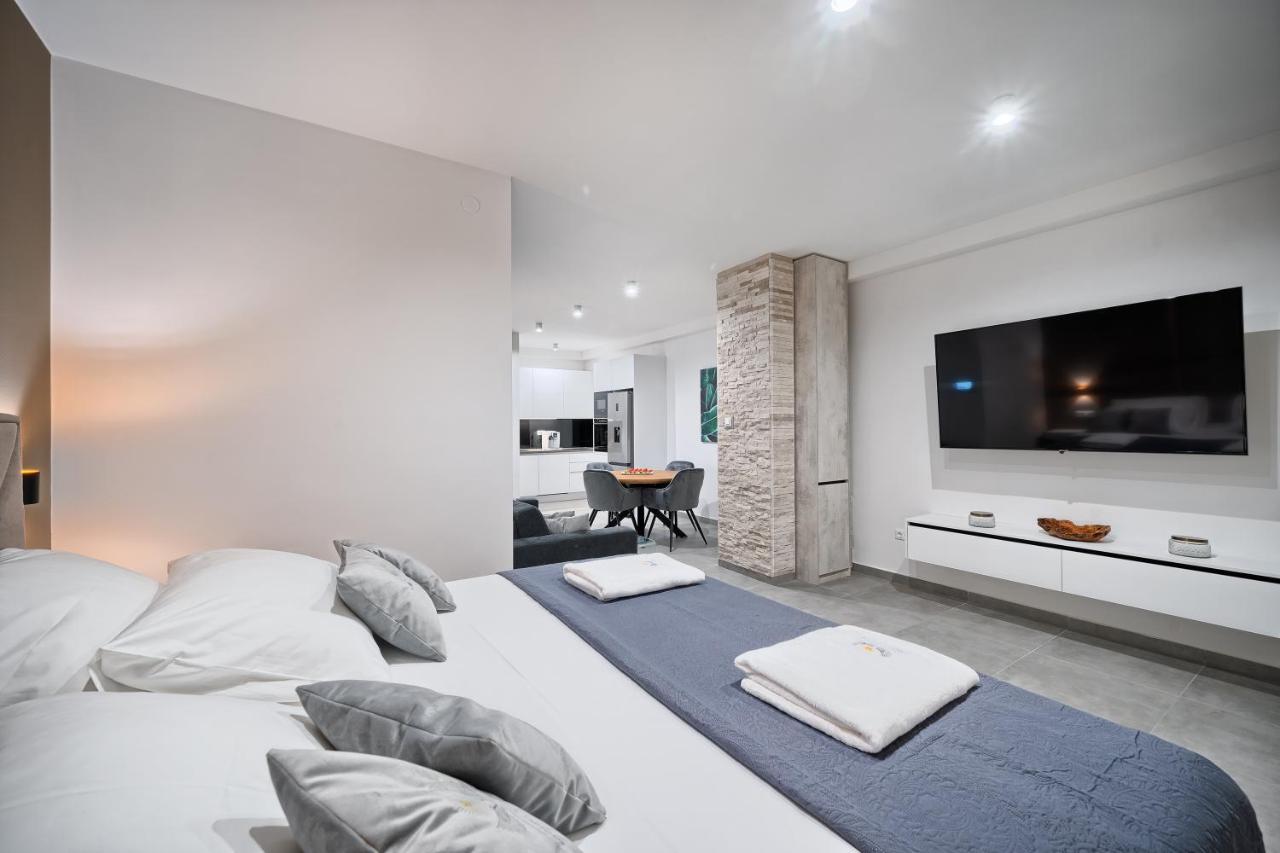 Liberty Living Apartment Split