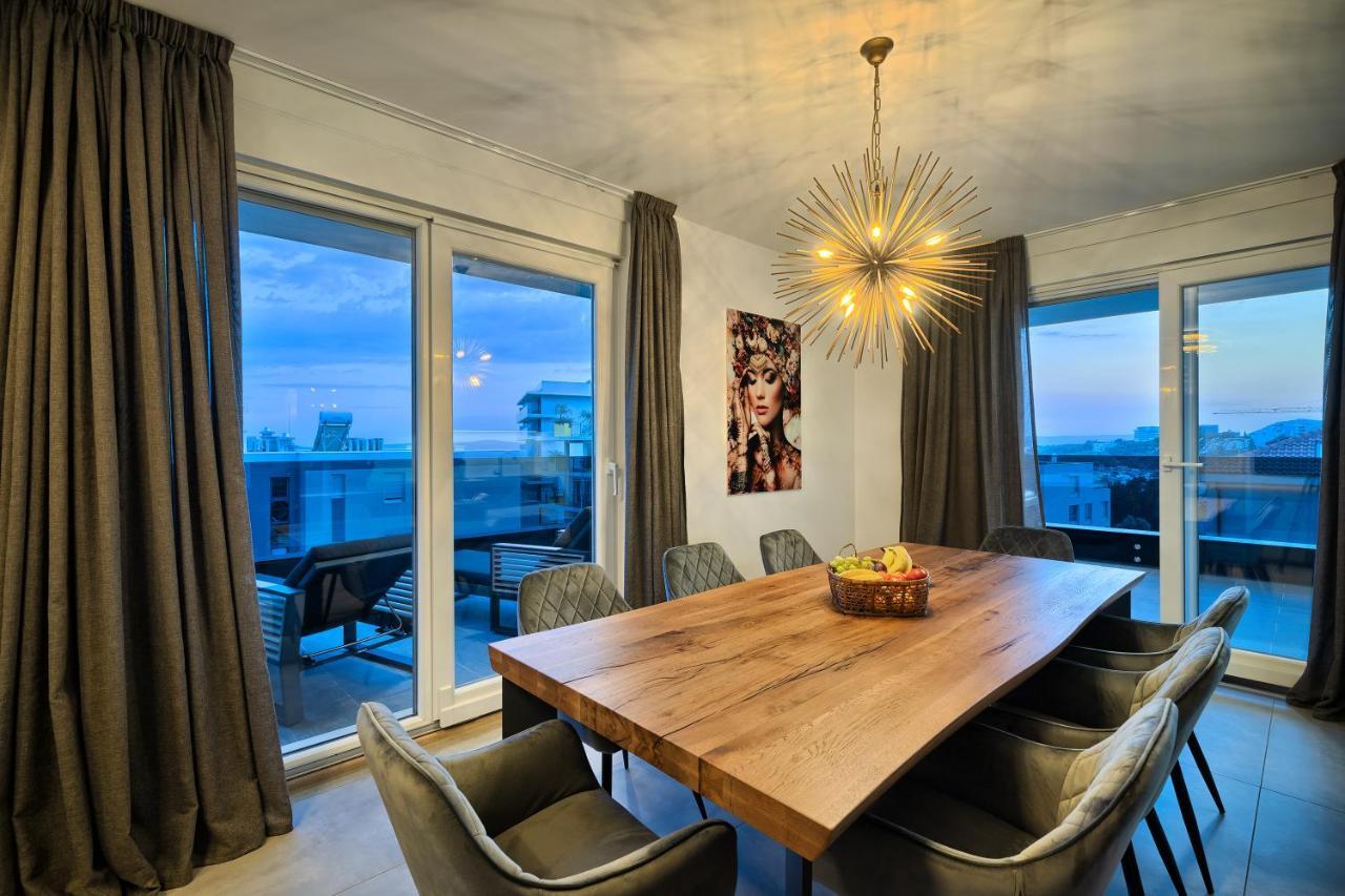 Apartment Liberty Living Split