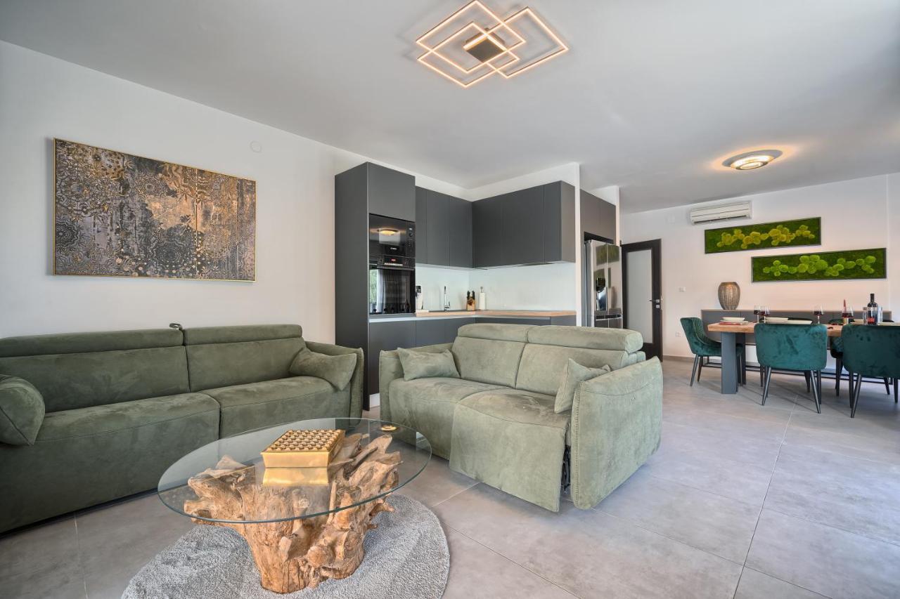 Liberty Living Apartment Split