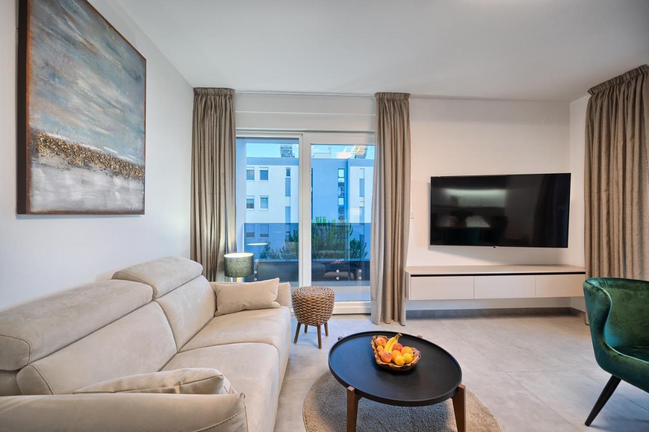 Liberty Living Apartment *