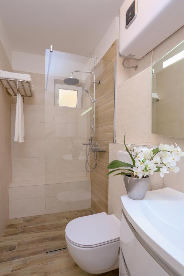 Dvor Apartment *