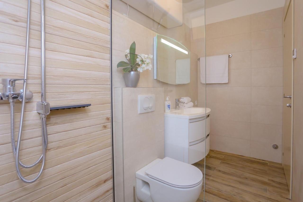 Dvor Apartment *