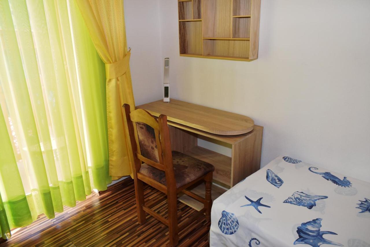 Maslic Apartment *