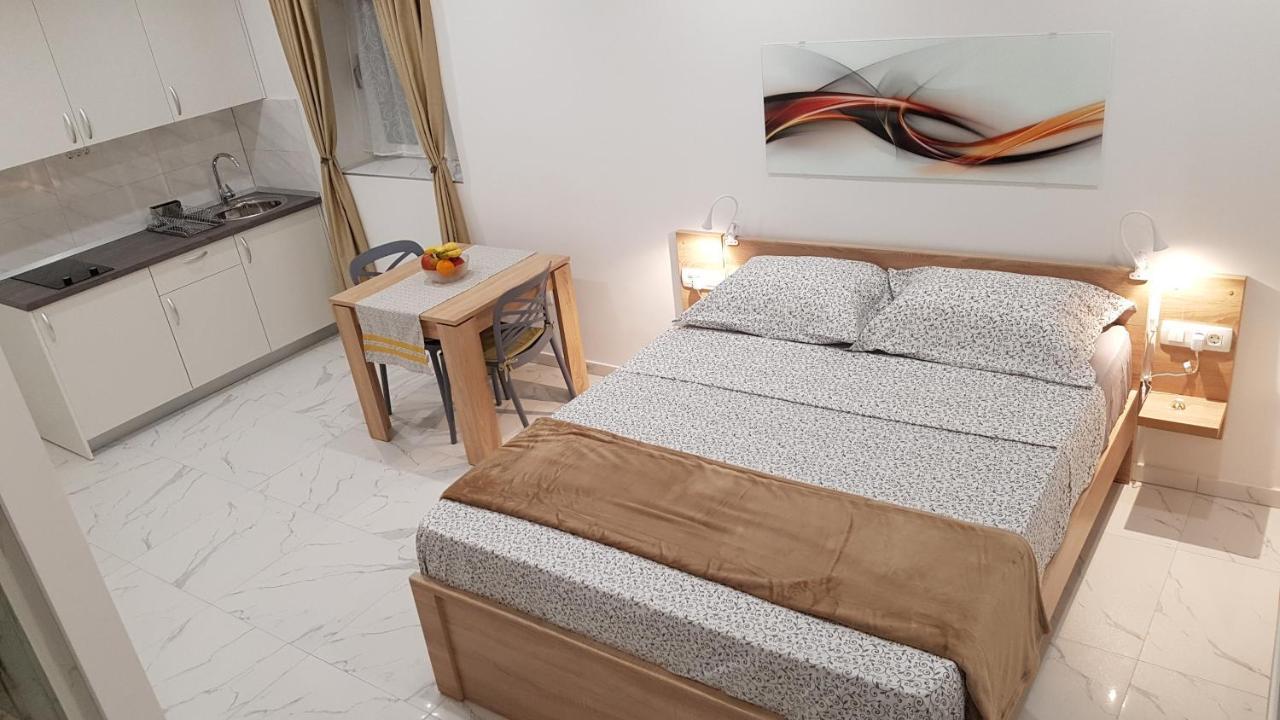 Tales Of - 100 Meters From The Seafront Appartement *