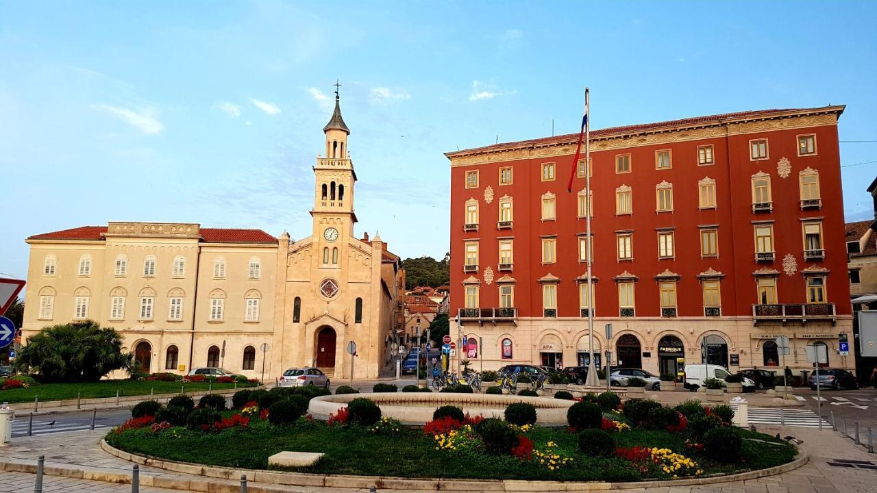 Tales Of - 100 Meters From The Seafront * Split