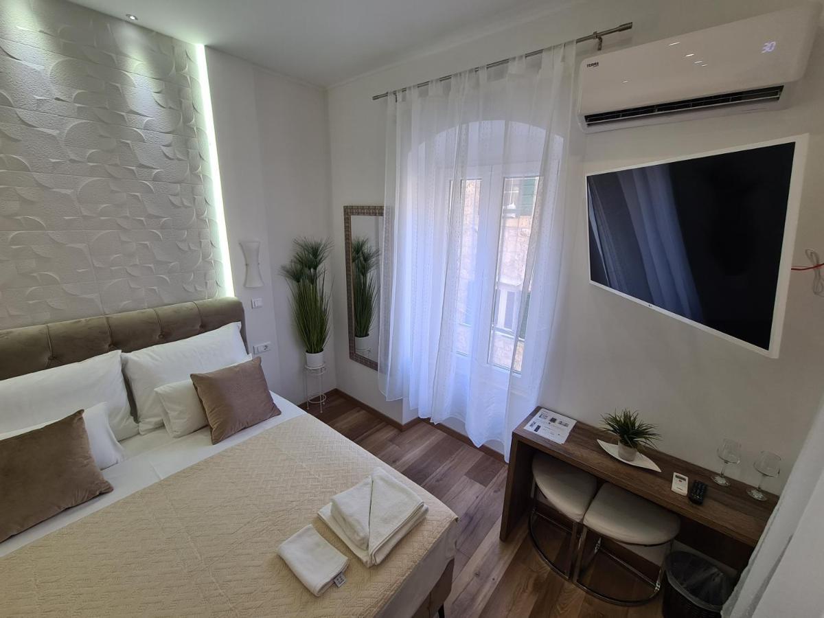 D&d In Centre Guest house