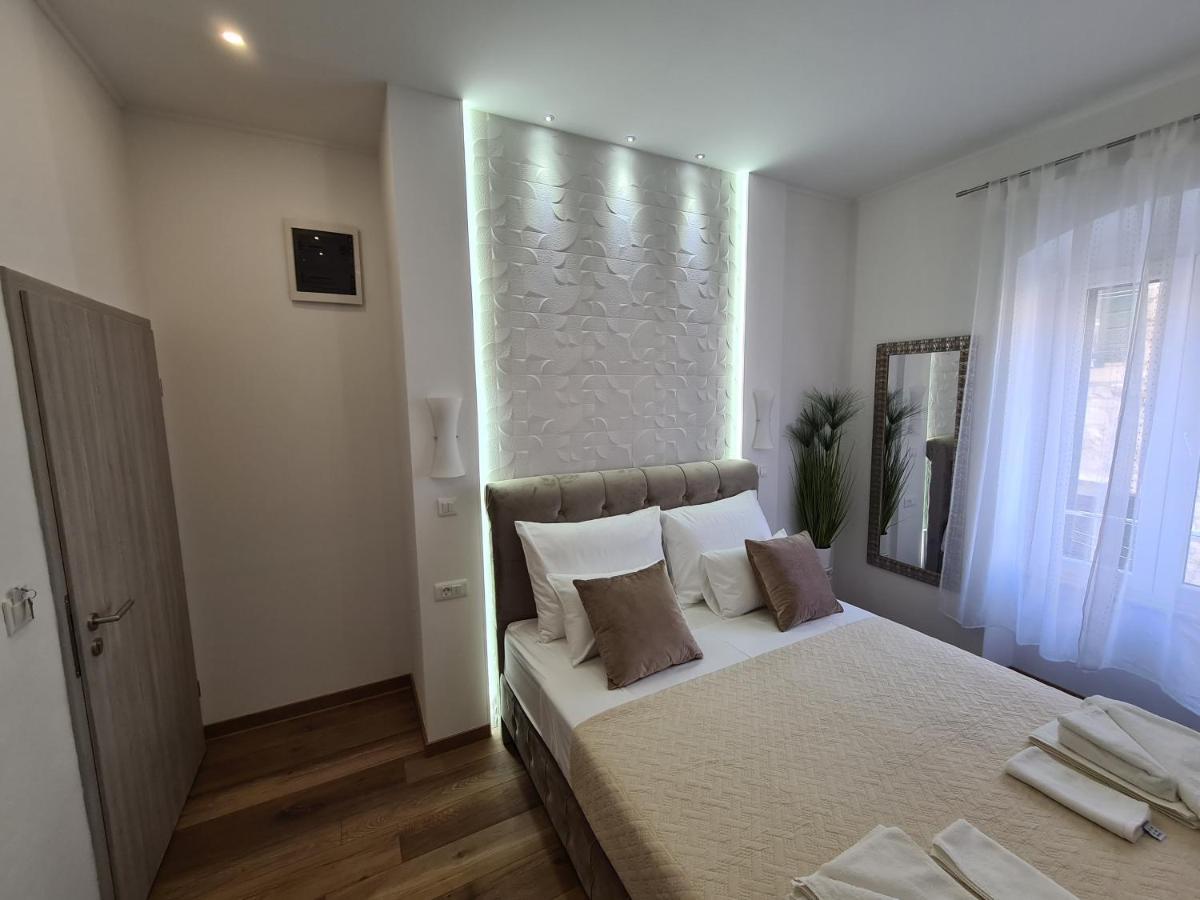 Guest house D&d In Centre Split