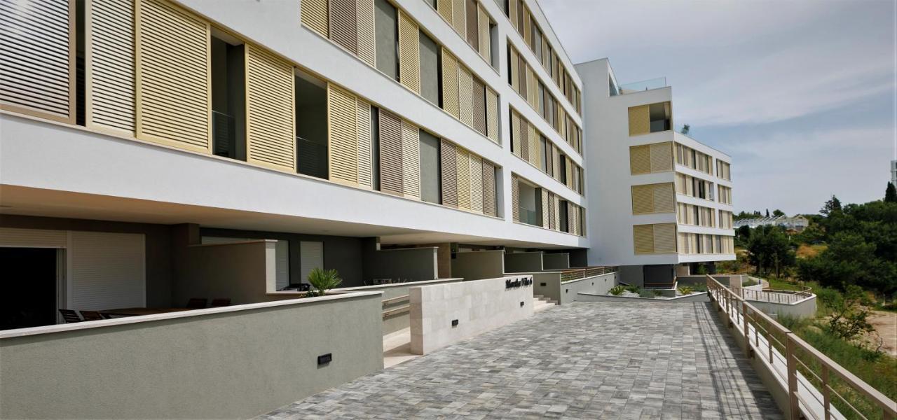 Luxury 4seasons With Garage *