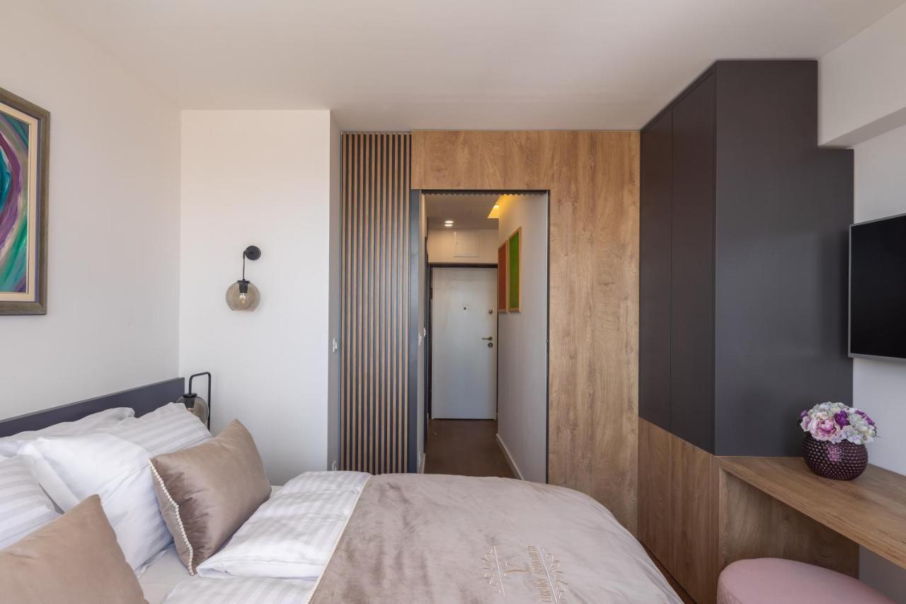 Apartment V Luxury