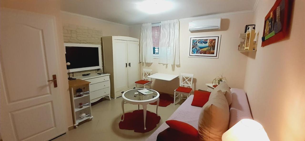 Studio Imagino Apartment *