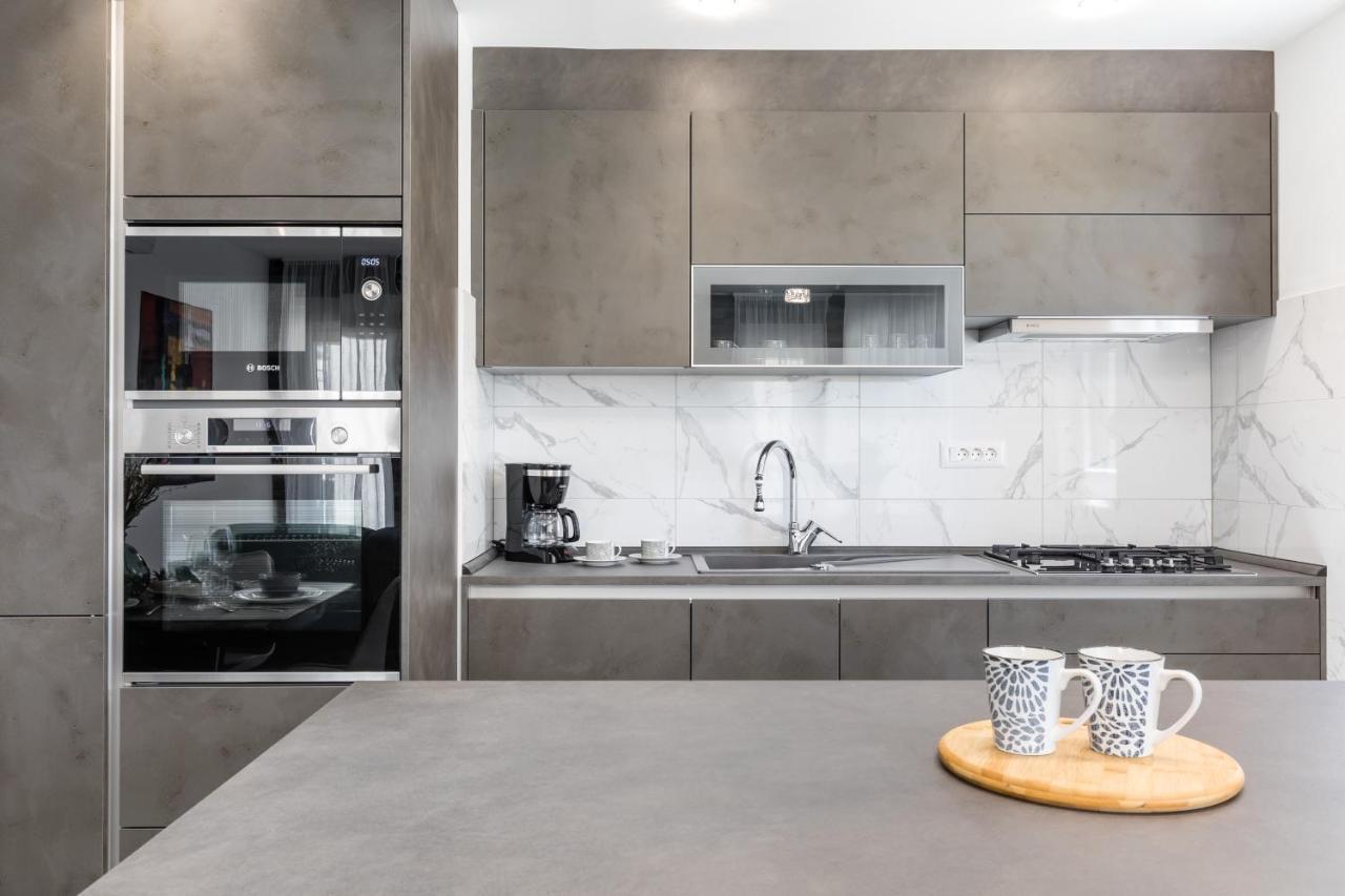 Elysian Zen Luxury - Two Bedroom With Terrace And Sea View