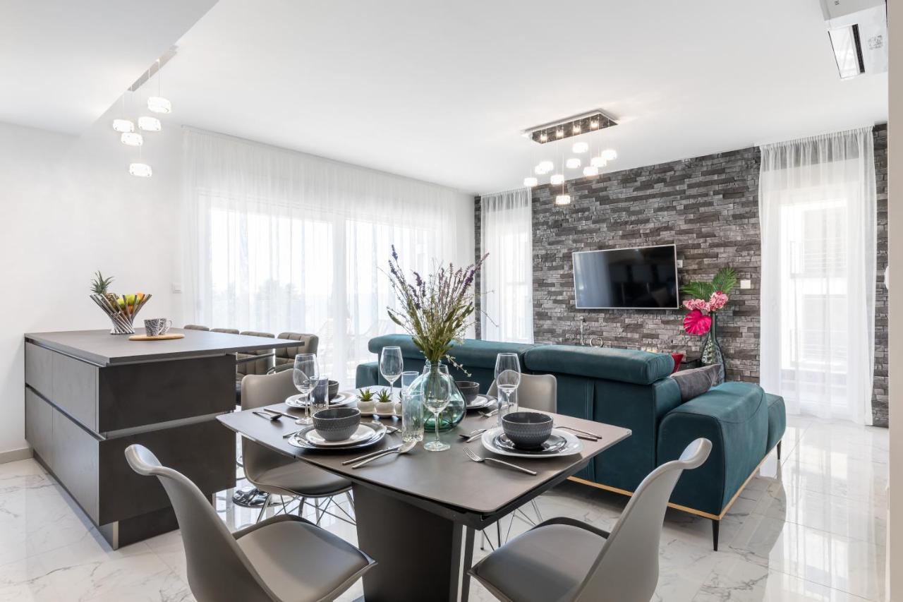 Elysian Zen Luxury - Two Bedroom With Terrace And Sea View * Split