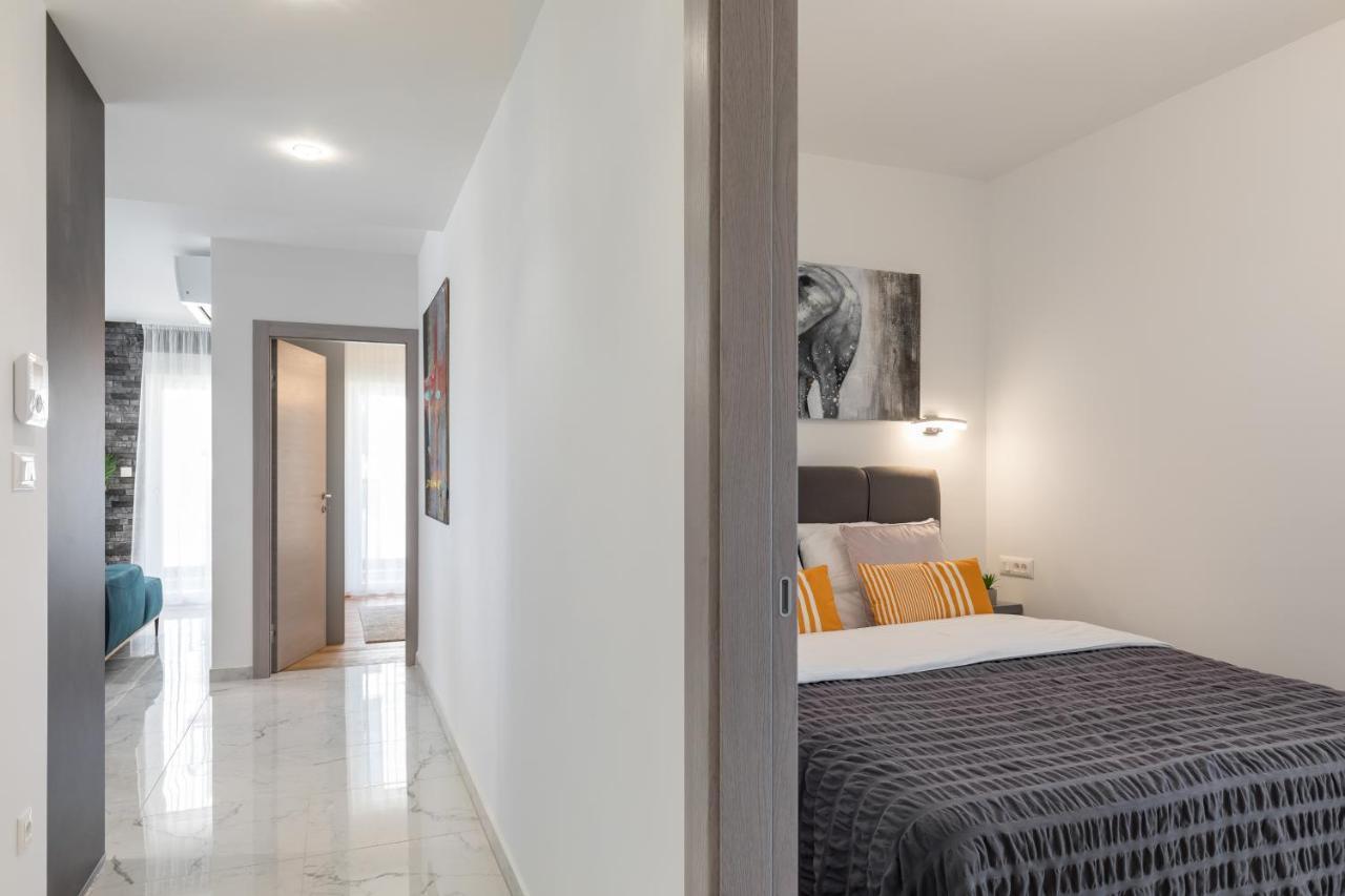 Elysian Zen Luxury - Two Bedroom With Terrace And Sea View * Split