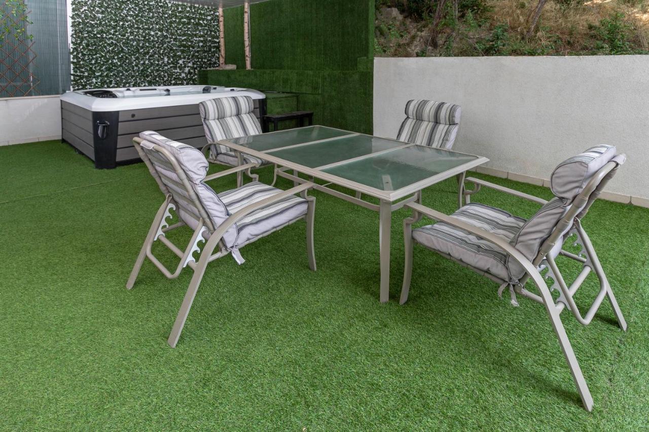 Apartman Relax Whit Big Terrace 170m2 Near The Split