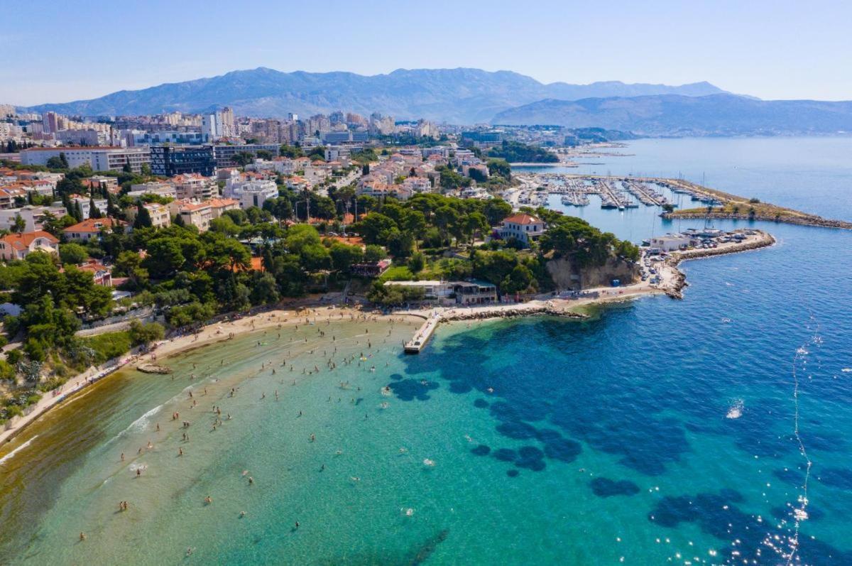 Apartment On Location, With Sea View And Exotic Garden Split