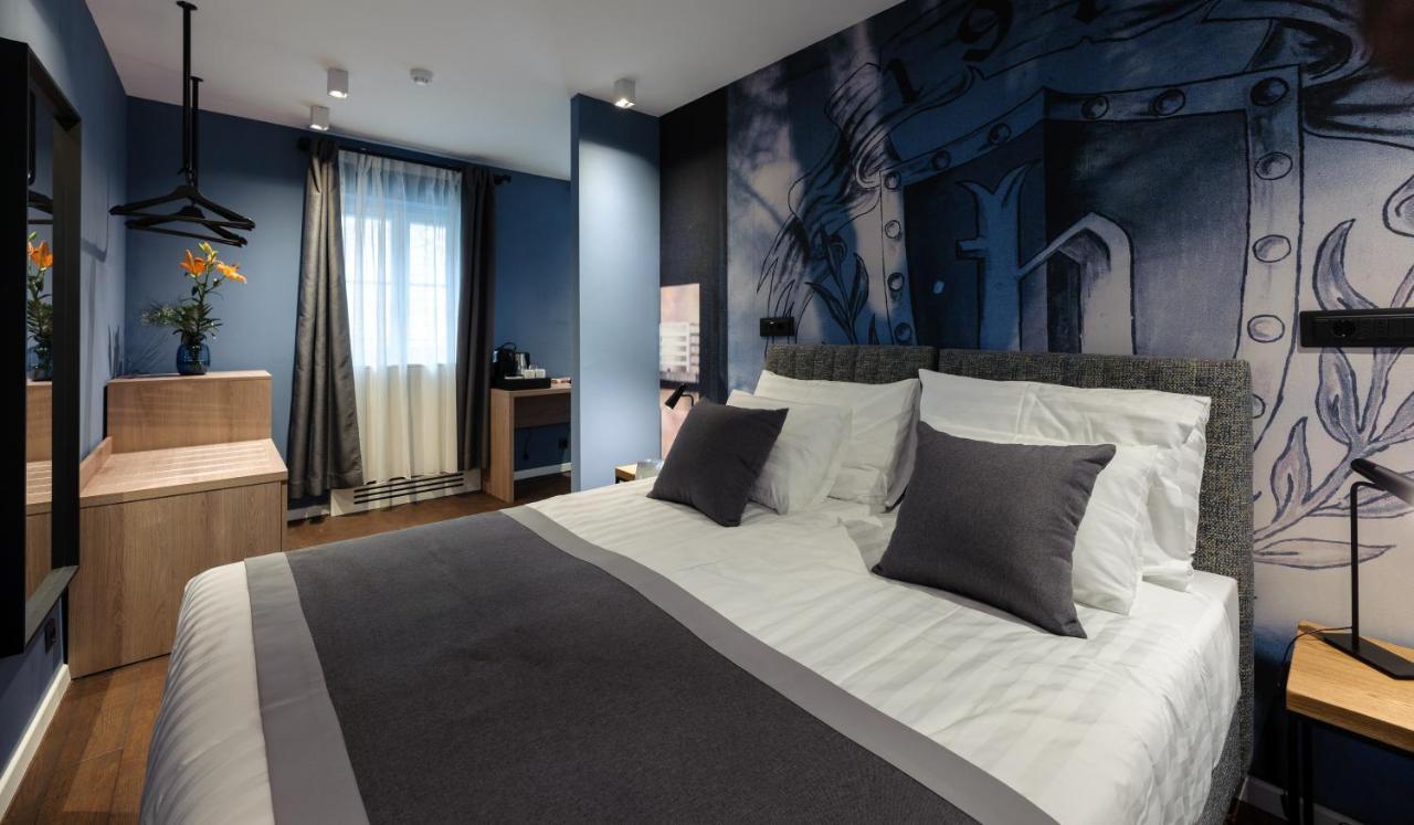 Camera Hotel Hotel 4*