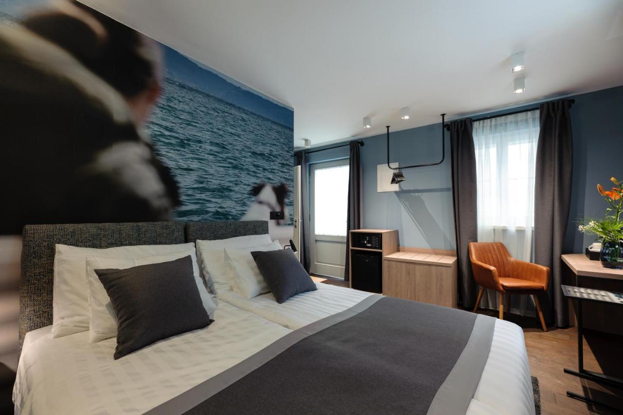 Camera Hotel Hotel 4*