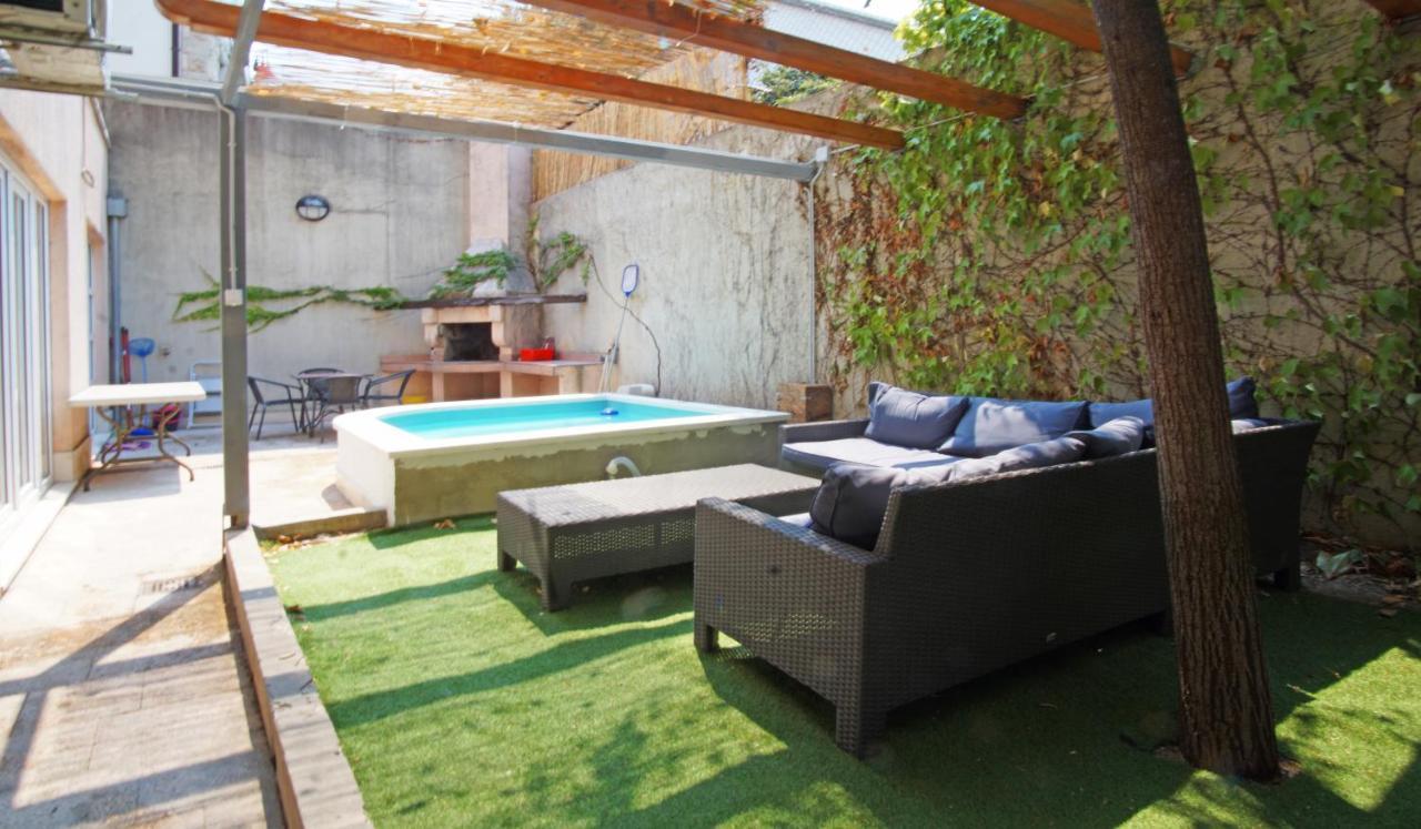 Kvaternikova - Pool, Grill, 4 Bedrooms, 3 Bathrooms Split